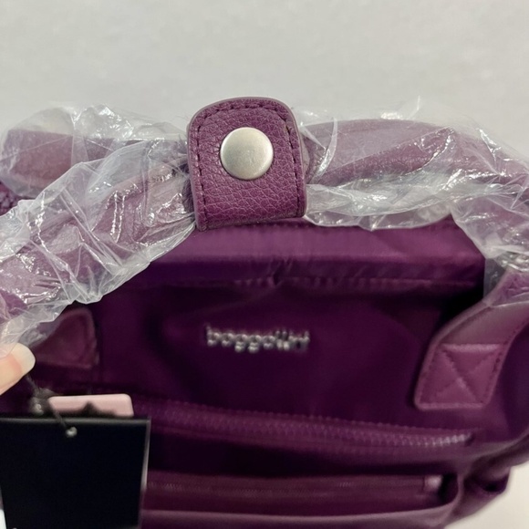 Baggallini Soho Backpack RFID Travel Laptop Backpack NWT Mulberry Washable - Picture 5 of 12